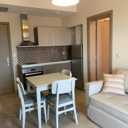 Yulia Luxury Apartament Uranupoli