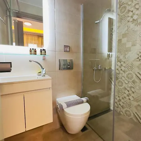 Yulia Luxury