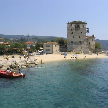 Yulia Luxury * Uranupoli